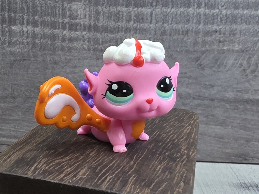 P30 - Hasbro Littlest Pet Shop LPS #2835 Fairy Majestic Masquerade g58
